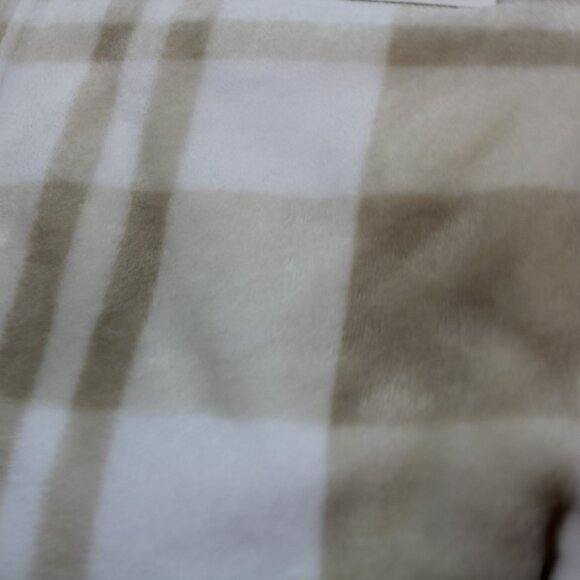 Tahari Baby Blanket Tan White Plaid Fleece Infant Unisex Soft NWT - Picture 6 of 6